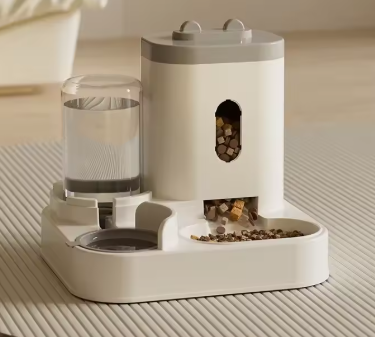 自動ペットフィーダー 犬用フードボウル 猫用給餌器 水飲み器